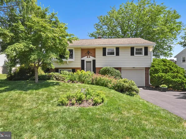 2157 Coventry Rd, Lancaster, PA 17601