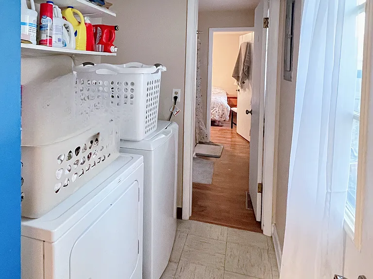 924 Princess Dr — Photo 11