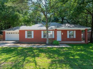 502 Hyde Park Dr, Crestview, FL 32539