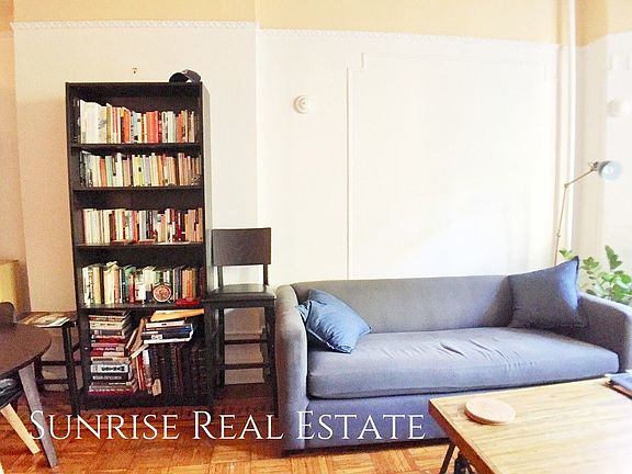 5th image of 934 President St APT 3B