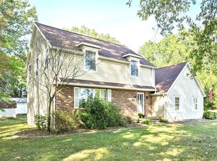 4302 Mitchell Rd, New Castle, PA 16105