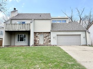 1550 NW 91st St, Clive, IA 50325