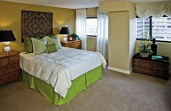 1st image of 100 Park Ave W APT 504