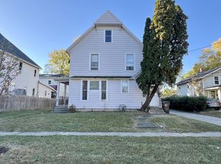 328 1/2 Kenwood Ave, Beloit, WI 53511