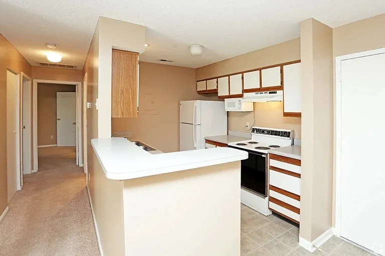 Parkview Apartments — Photo 1