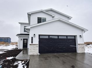 6243 87th Ave S, Horace, ND