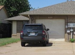 809 Swan Lake Rd, Edmond, OK 73003