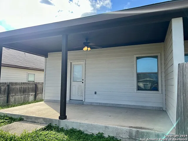174 Joanne Cv — Photo 14
