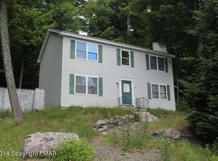 2540 Lakeside Dr, Tobyhanna, PA 18466