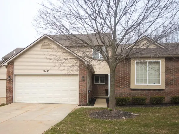10435 Northvalley Ct, Hartland, MI 48353