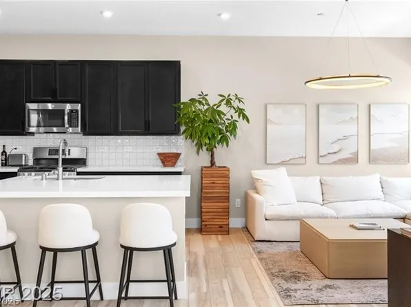 9865 Agate Creek St, Las Vegas, NV 89141