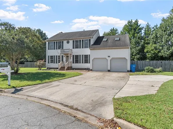 917 Barrington Ct, Chesapeake, VA 23322