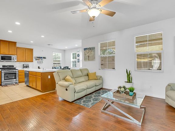 2nd image of 1809 Bella Lago Dr