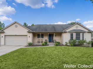 456 Countrymeadow Dr NE, Comstock Park, MI 49321