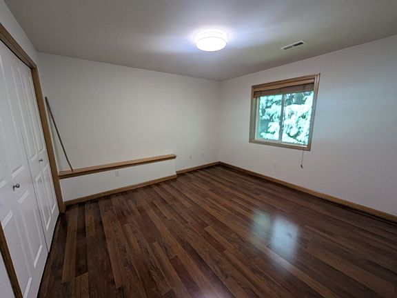 2nd image of 92 Windward Dr