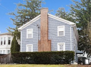 111 Pleasant Ave, Highwood, IL