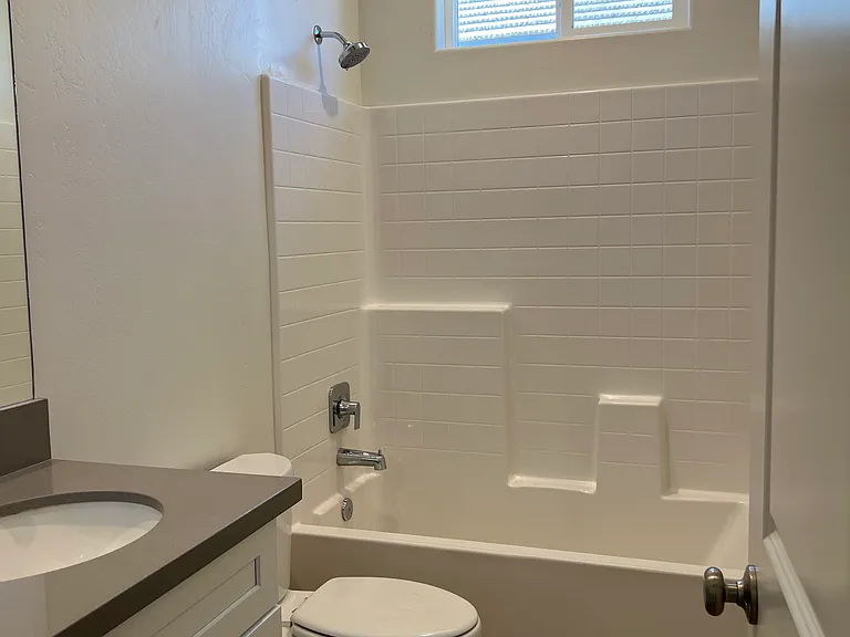 8608 Frankie Lou St #B — Photo 10