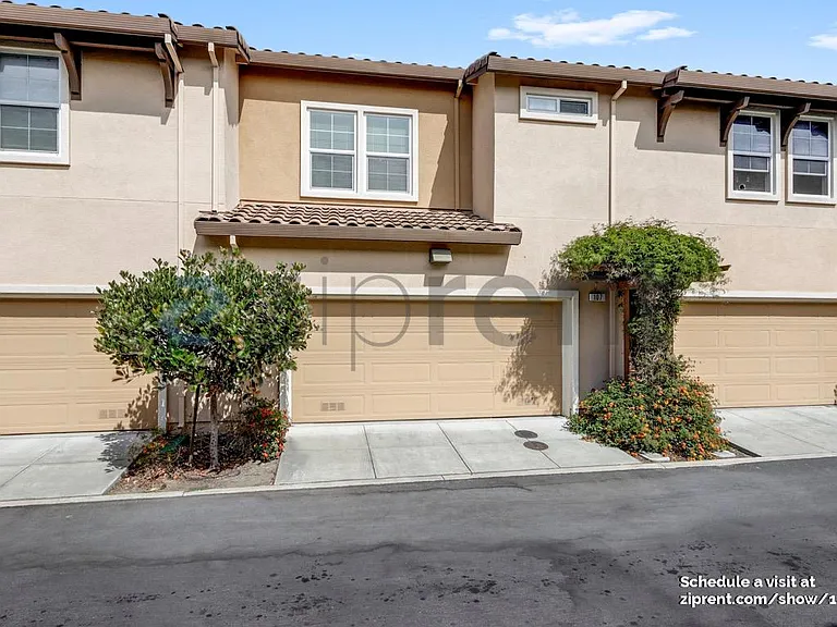 107 San Juan Batista St — Photo 18