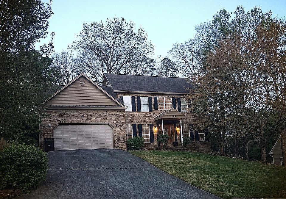 1st image of 904 Turnberry Dr