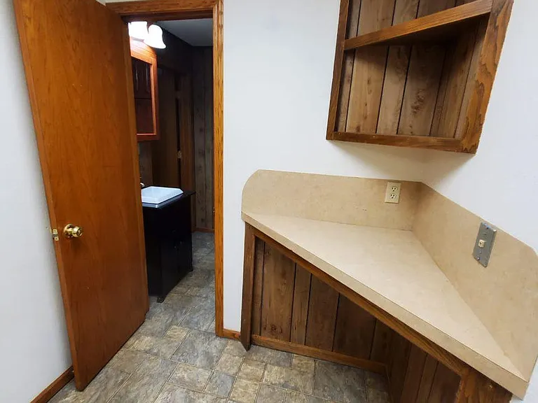 101 E Carson Ave #5 — Photo 6