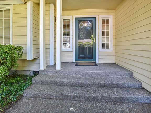 3rd image of 9340 Lewis Dr NE