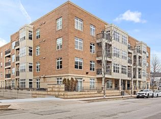 1925 N Water St APT 300, Milwaukee, WI 53202