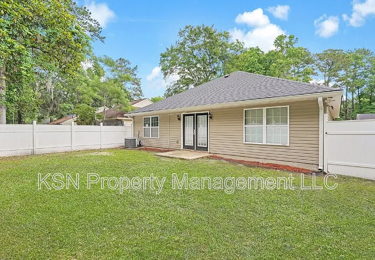 7331 Leghorn St — Photo 6