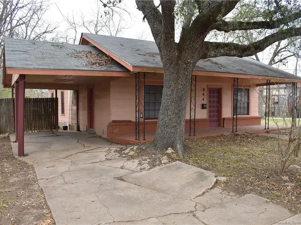 944 4th St, Natchitoches, LA 71457