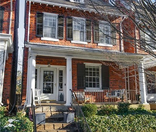 3rd image of 525 N Sheppard St