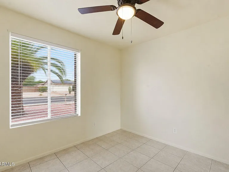 4731 W Paradise Ln — Photo 23