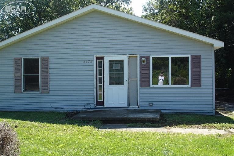 1st image of 3175 W Gracelawn Ave