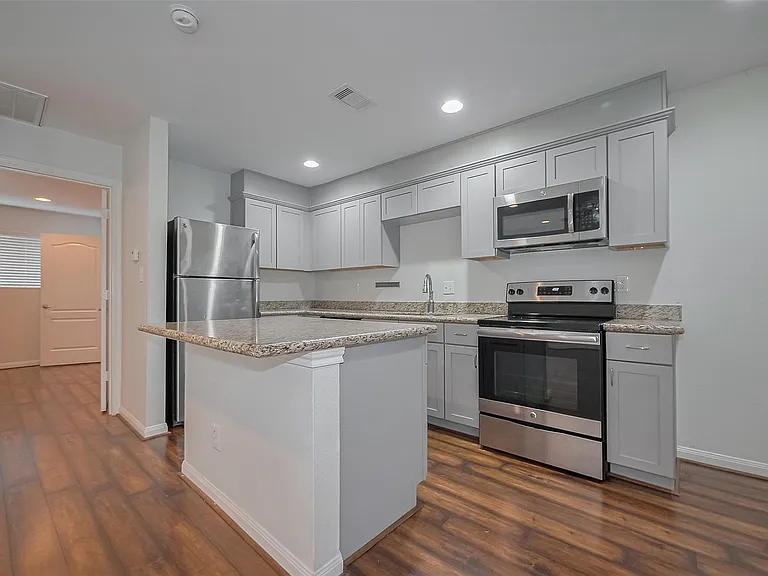 5333 Richmond Ave #25 — Photo 12
