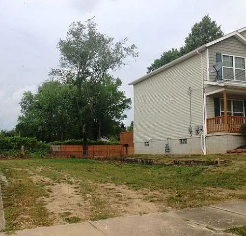 394 Kline Ave photo 1