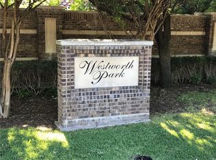 812 Dunham Close, Westworth Village, TX 76114