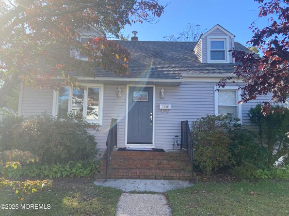 1013 17th Ave