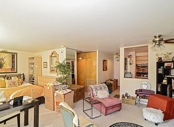 4th image of 1360 N Sandburg Ter APT 207C