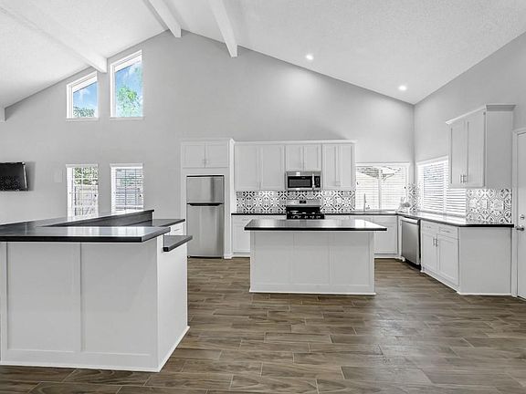 4th image of 8619 Pottinger Dr