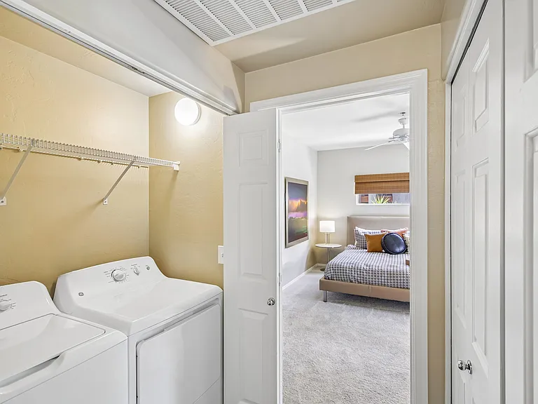Golf Villas Apartments — Photo 14