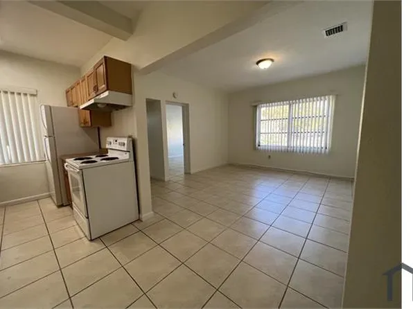 202 SW 17th Ct, Miami, FL 33135