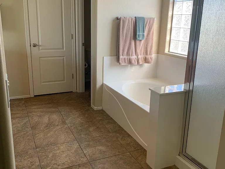3668 E Parkview Dr — Photo 9