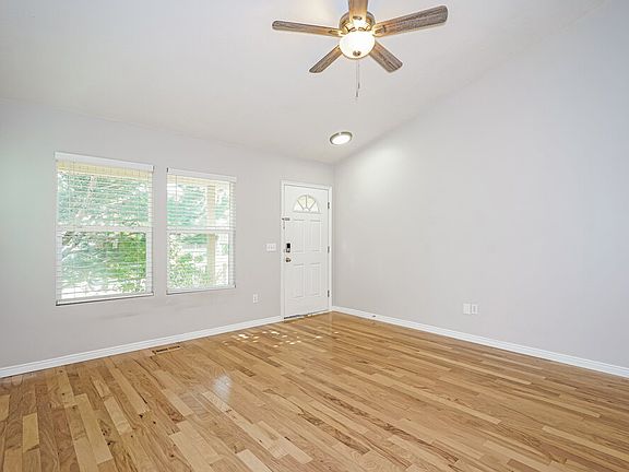 5th image of 4049 E Sioux St