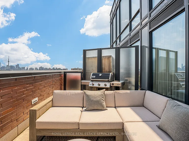 383 Sorauren Ave #Penthouse 09 — Photo 40