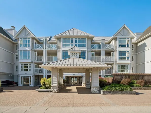 3122 Saint Johns St #212, Pt Moody, BC V3H 5C8