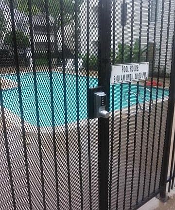 3rd image of 7431 Holly Hill Dr APT 232