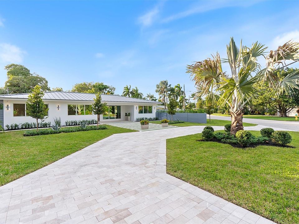 1st image of 2000 Coral Gardens Drive