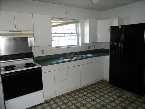 3rd image of 408 S 58th St