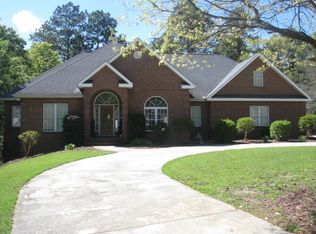 108 Rolling Ridge Dr, Warner Robins, GA 31088