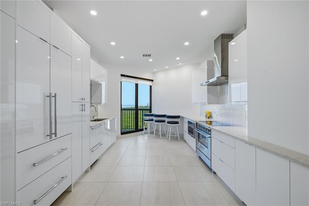 Private club home