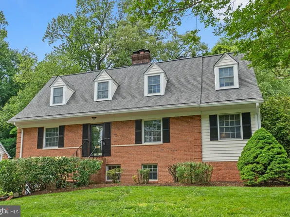 708 W Timber Branch Pkwy, Alexandria, VA 22302