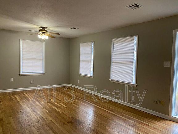 5th image of 7 Mimosa Dr